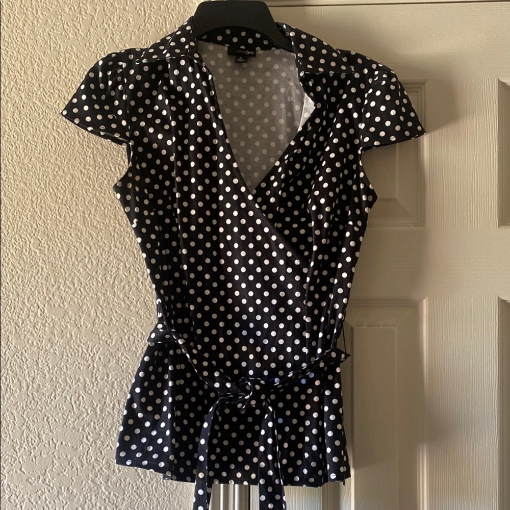 East 5th Black and White Wrap Blouse with Ruffled Sleeves